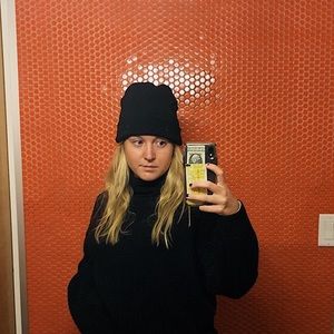 Meet your Posher, Mia